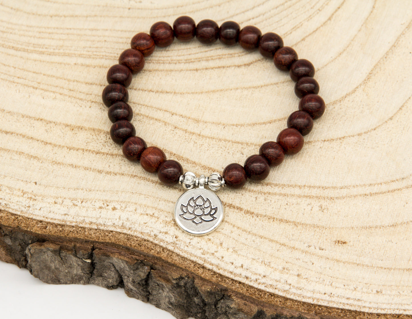Palisanderarmband mit Lotusanhänger – 8mm