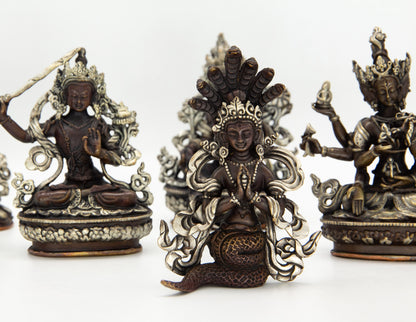 Kleine Statuen – Oxidiertes Kupfer