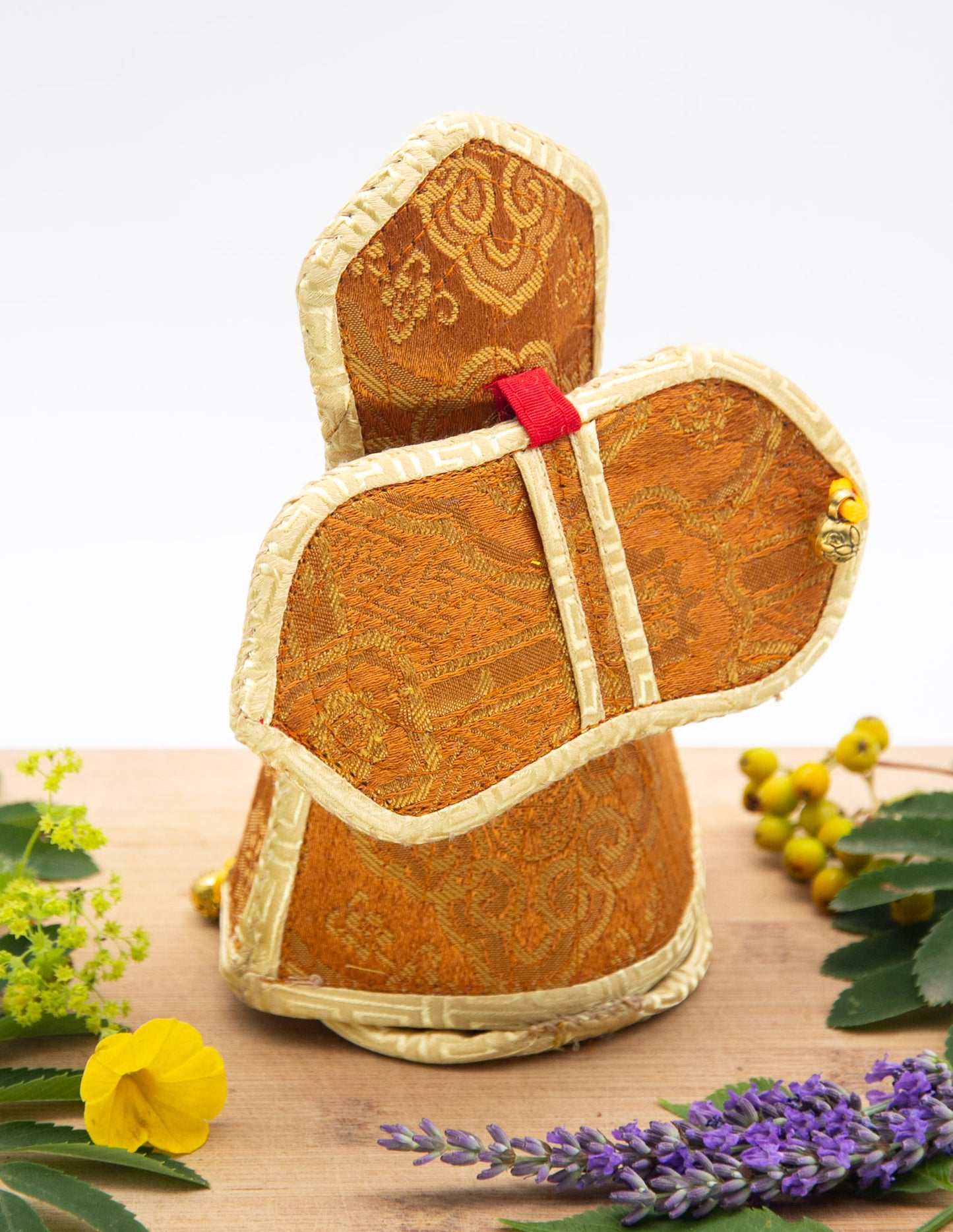 Bell &amp; Dorje Brokatbezüge – Ani Größe