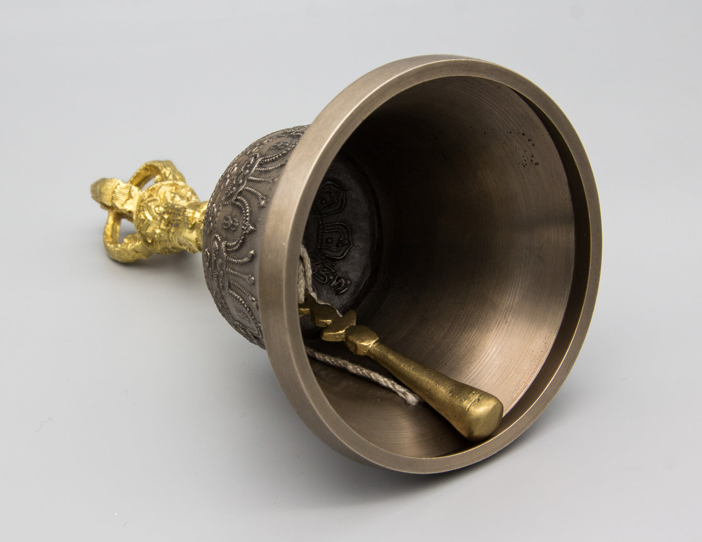Fine Quality Bell & Dorje with Gold Contrast V – Ani