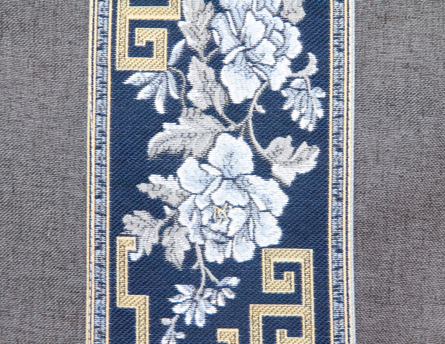Brocade Runner Cloth – 33 x 72cm
