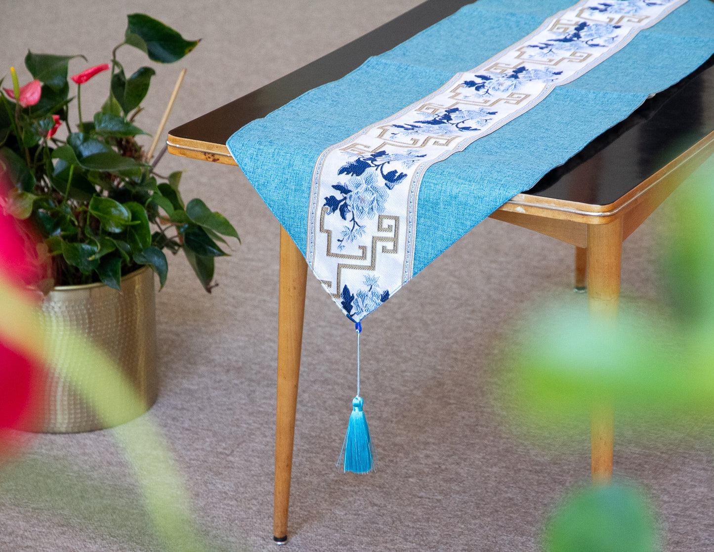 Brocade Runner Cloth – 33 x 72cm