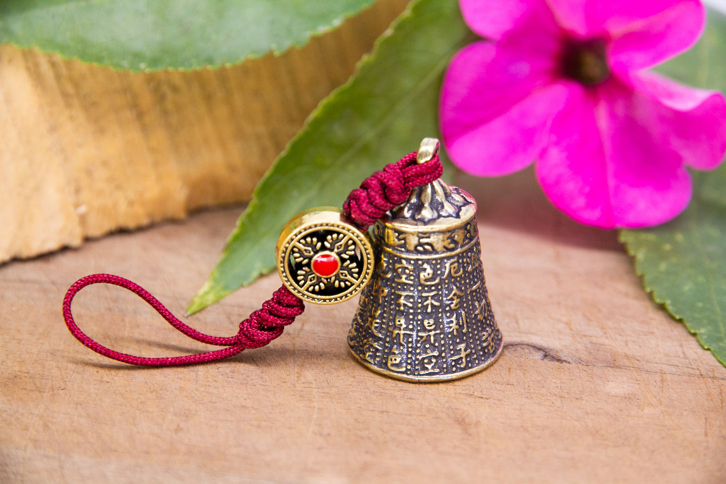 Herz Sutra Glocke Schlüsselanhänger