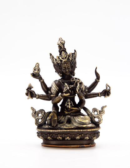 Kleine Statuen – Oxidiertes Kupfer