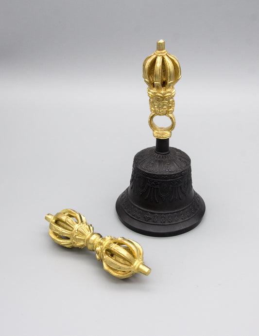 9-zackige dunkle Glocke &amp; Dorje mit Goldkontrast II – Ani