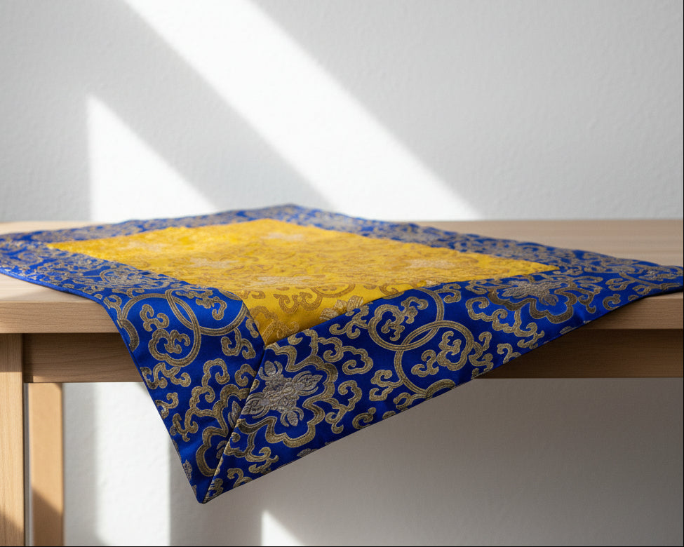 Quadratisches Brokattuch / Übungstischdecke – Blau &amp; Gelb