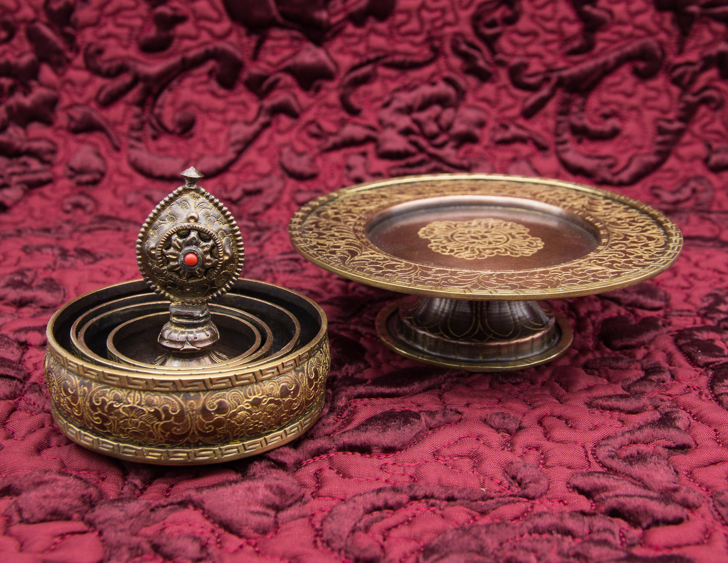 Erhabenes Mandala-Set, oxidiertes Kupfer