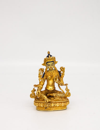 Kleine goldene Gottheitsstatuen