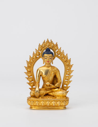 Kleine goldene Gottheitsstatuen