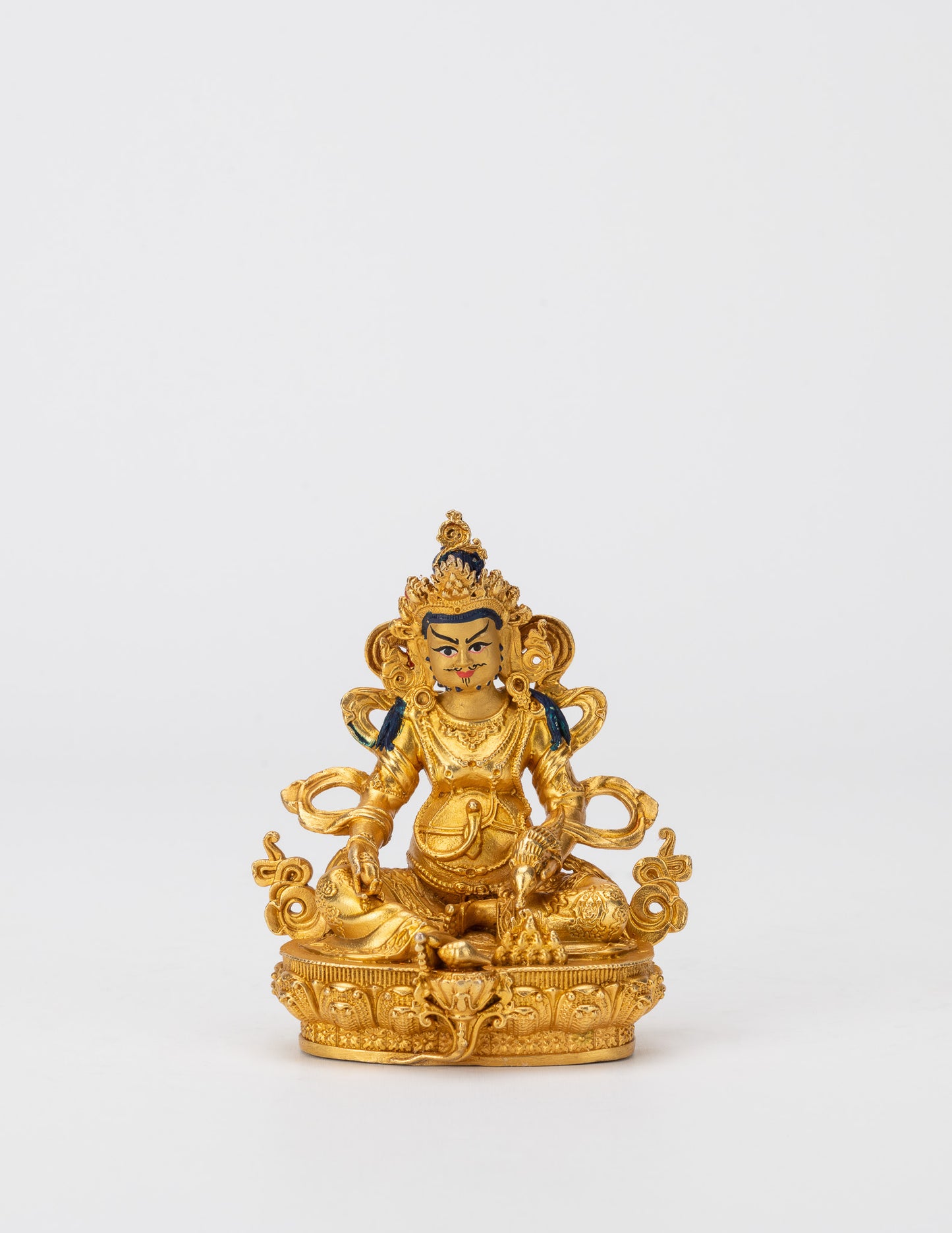 Kleine goldene Gottheitsstatuen
